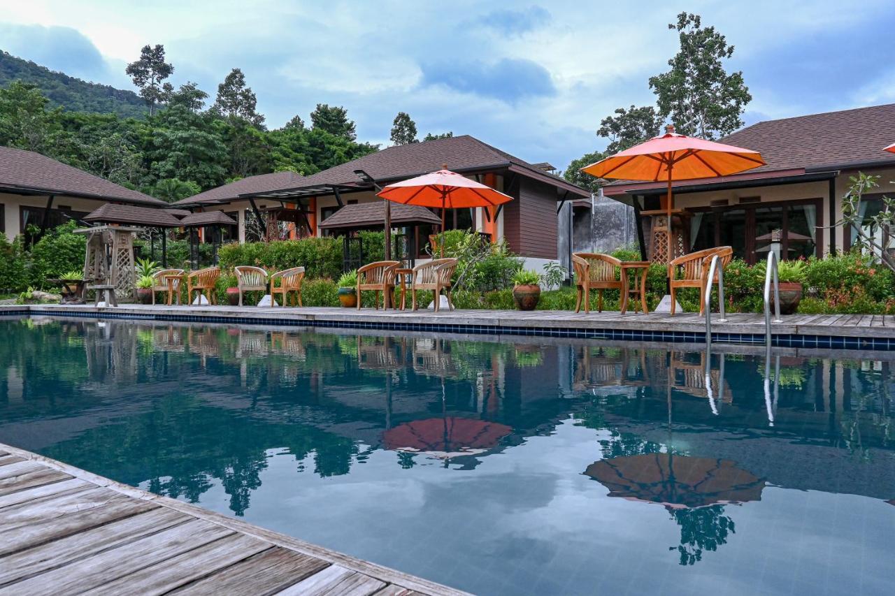 Готель Cascade Tara Na Mueang Екстер'єр фото